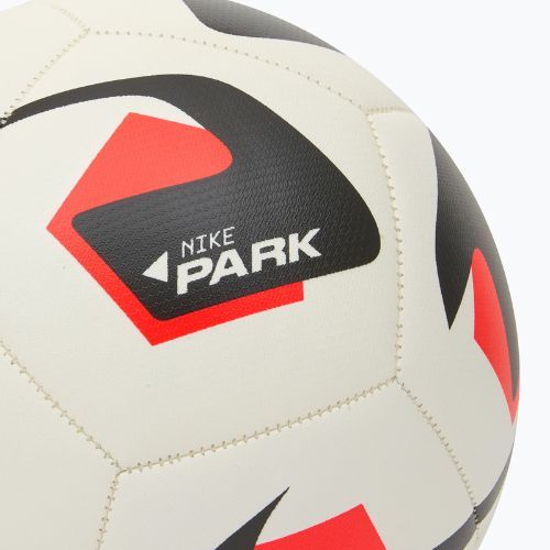 Fotbalový míč Nike Park Team 2.0 white/bright crimson/black velikost 3