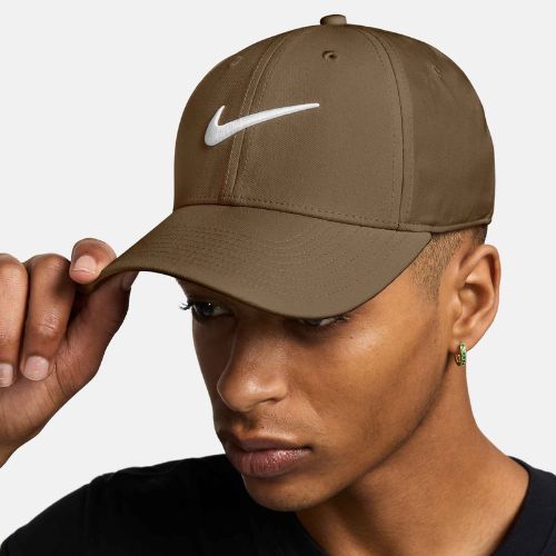 Kšiltovka Nike Dri-FIT Club mosswood brown/white