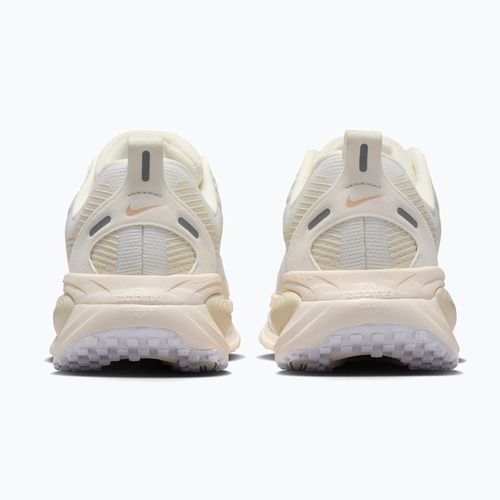 Dámské běžecké boty Nike Vomero 18 ESS summit white/chalk/sea glass/white