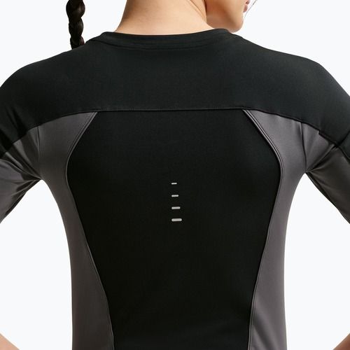 Dámské běžecké tričko Nike Swift Dri-Fit black/iron grey