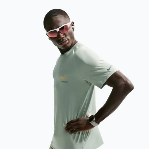Pánské běžecké tričko Nike Stride Dri-Fit ADV jade horizon