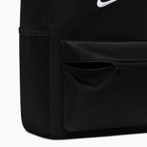 Městský batoh Nike Heritage 23 l black/white