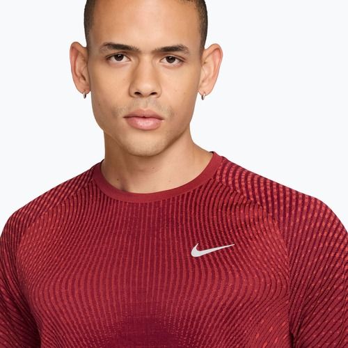 Pánské běžecké tričko Nike Stride tough red/bright crimson