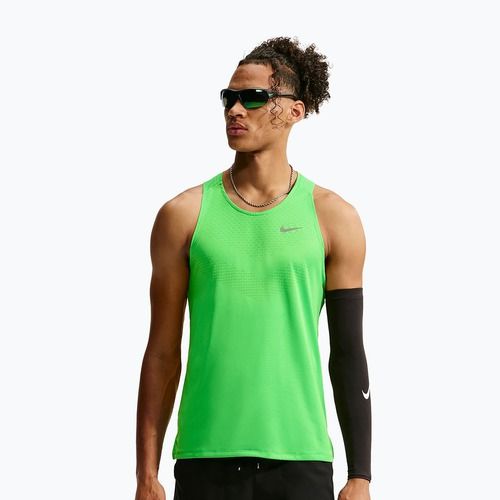 Pánské běžecké tričko Nike Stride green spark