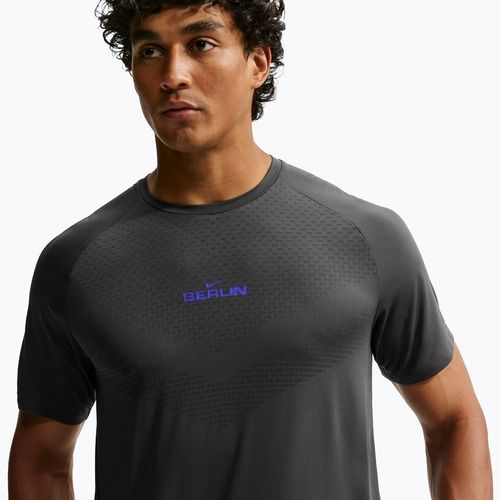 Pánské běžecké tričko Nike Stride anthracite
