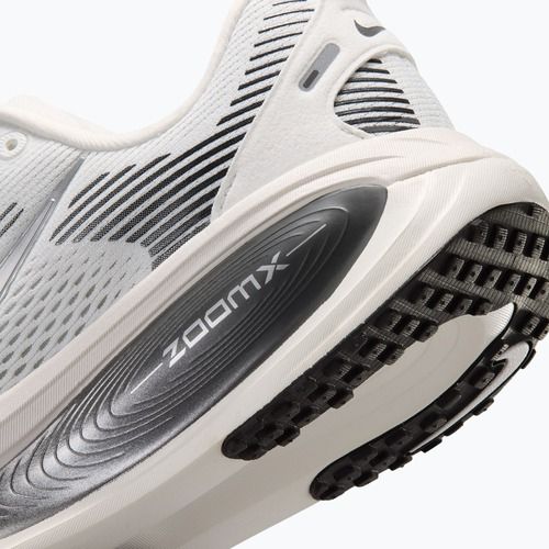 Dámské běžecké boty Nike Vomero 18 summit white/sail/metallic silver