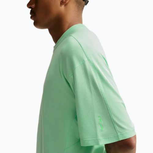 Pánské tréninkové tričko Nike 24.7 ImpossiblySoft Light cucumber calm/sail/illusion green