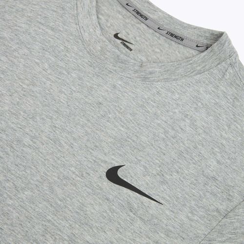 Pánské tréninkové tričko Nike Strength S&C Dri-Fit heather grey/black