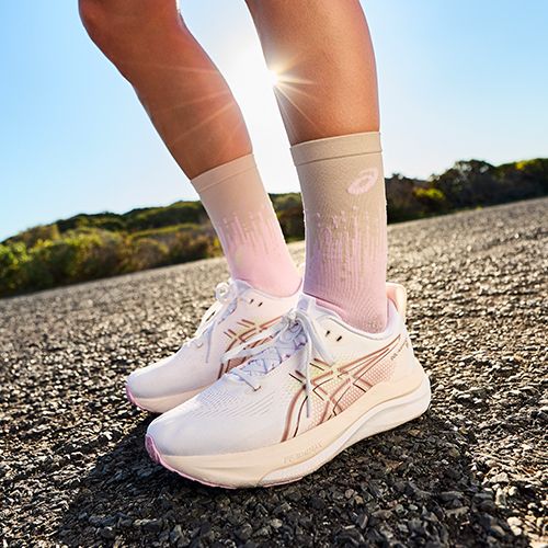 Dámské běžecké boty Asics Gel-Kayano 33 White/Hazy Lilac