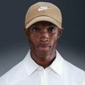 Kšiltovka Nike Club Unstructured Futura Wash parachute beige/white 9