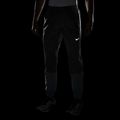 Pánské běžecké kalhoty Nike Challenger Therma-Fit Winterized light smoke grey 7