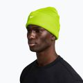 Zimní čepice Nike Peak Swoosh Beanie cyber/white 3