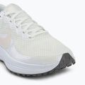 Dámské běžecké boty Nike Revolution 8 Sail/White/Pencil Point/Chalk 7