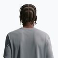 Pánské běžecké tričko Nike Miler Dri-Fit UV smoke grey 5