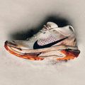 Pánské běžecké boty Nike ACG Zegama Trail summit white/phantom/safety orange/black 10