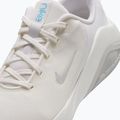 Dámské tréninkové boty Nike Bella 7 sail/photon dust/metallic silver 12