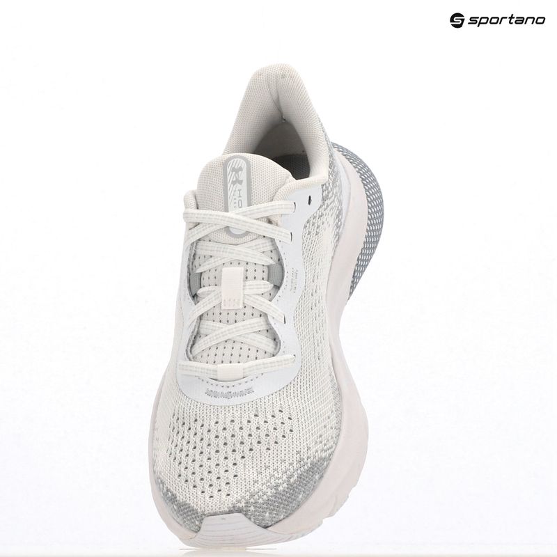 Dámské běžecké boty Under Armour Hovr Turbulence 2 white/white/metallic silver 9
