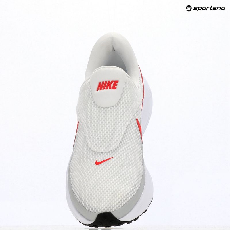 Pánské běžecké boty Nike Revolution 8 EasyOn white/off white/light crimson 12