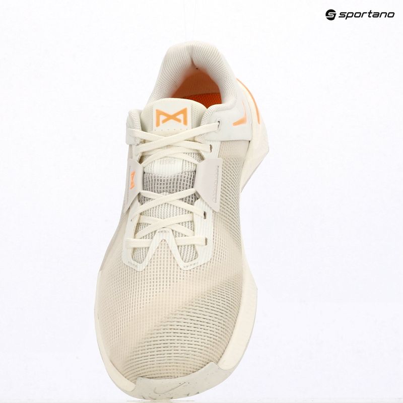 Dámské tréninkové boty Nike Metcon 10 sail/phantom/ice peach/orange pulse 9