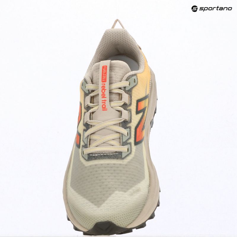 Dámské běžecké boty New Balance Rebel V1 white peach/timberwolf 9