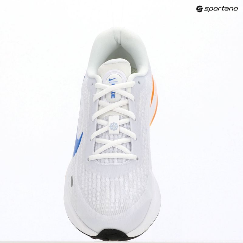 Pánské běžecké boty Nike Journey Run white/total orange/blue crystal 11