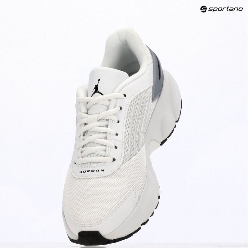 Buty damskie Nike Jordan Trunner Flow summit white/metallic silver/black 9