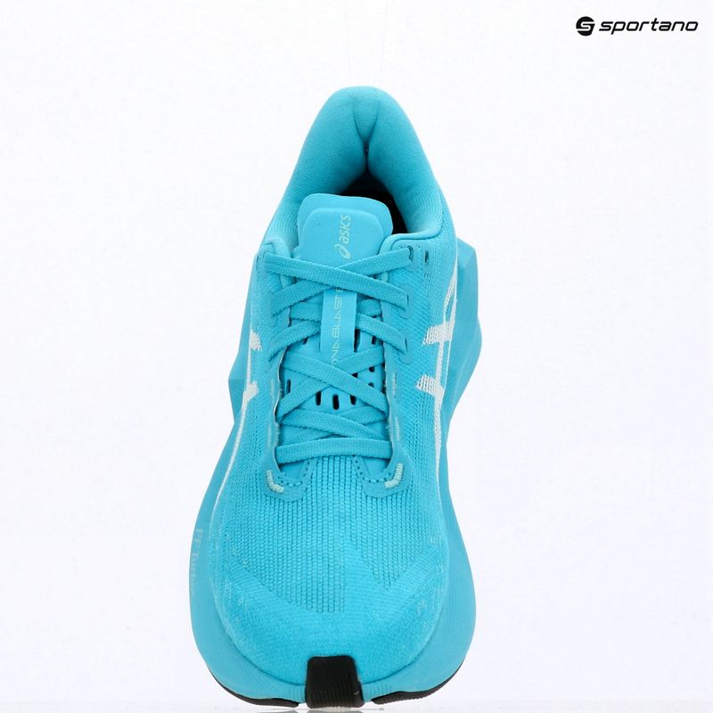 Dámské běžecké boty ASICS Novablast 6 energy aqua/white 17