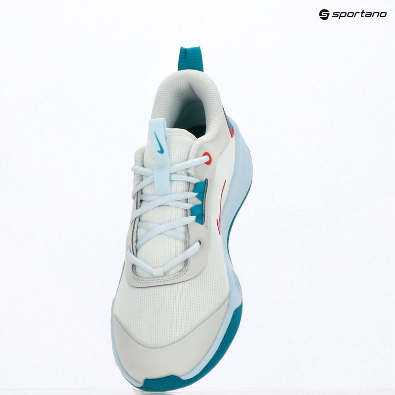 Boty Nike Omni Multi-Court off white/energy/glacier blue 12