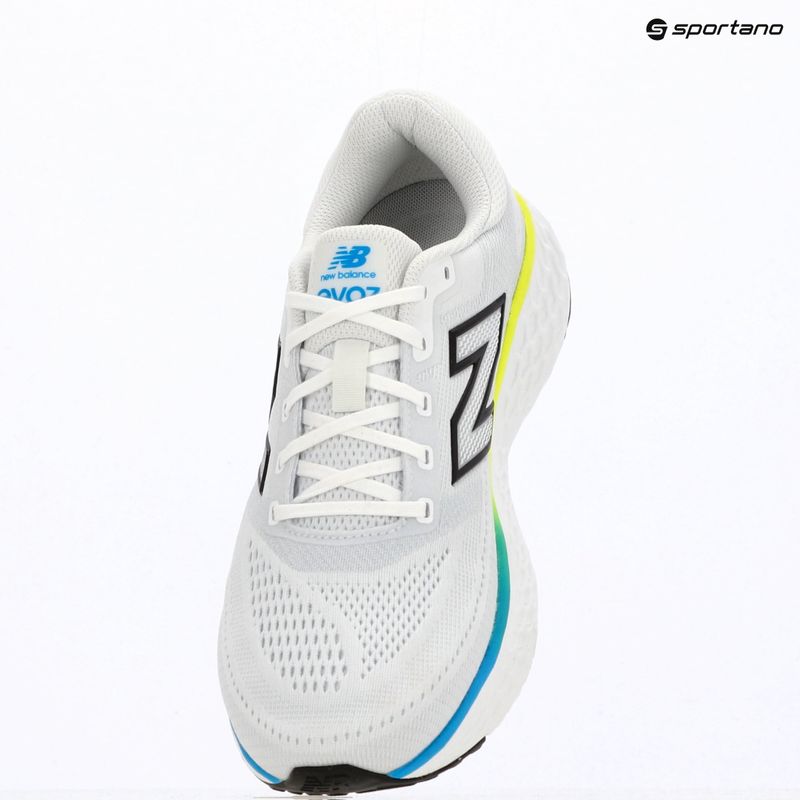 Pánské běžecké boty New Balance Fresh Foam Evoz V4 white/black/altitude 10