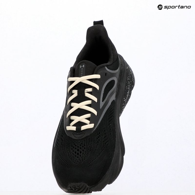 Pánské běžecké boty Under Armour Rogue 6 black/winter white/metallic black 9