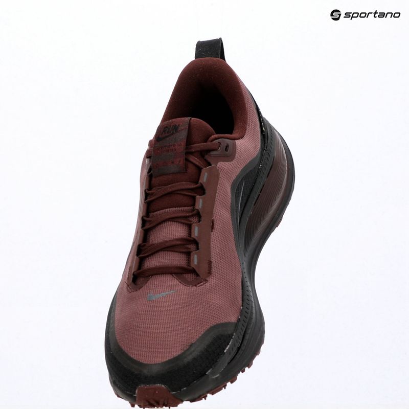 Pánské běžecké boty Nike Vomero 18 GORE-TEX burgundy crush/burgundy crush/black 16