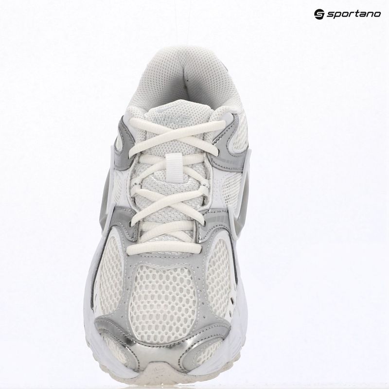 Dámské boty Nike V5 RNR white/metallic platinum/metallic silver 12