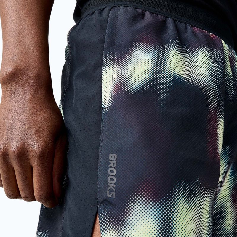 Pánské běžecké šortky Brooks Dash Printed euphoryc black 3