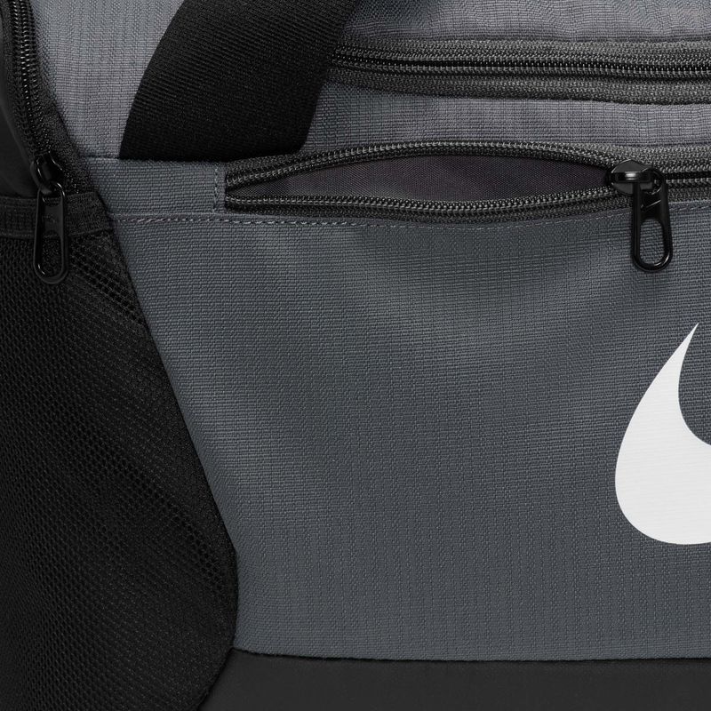 Sportovní taška Nike Brasilia 9.5 41 l grey/white 6