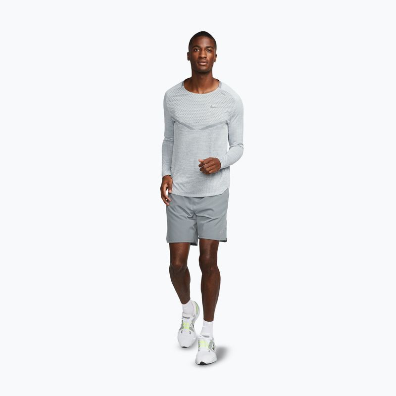 Pánské šortky Nike Dri-Fit Challenger 7" 2in1 smoke grey/dark smoke grey 2