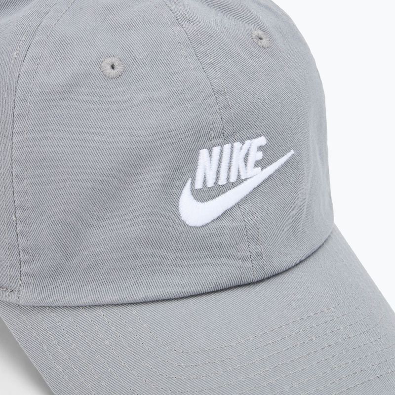 Kšiltovka Nike Club Unstructured Futura Wash particle grey/white 3