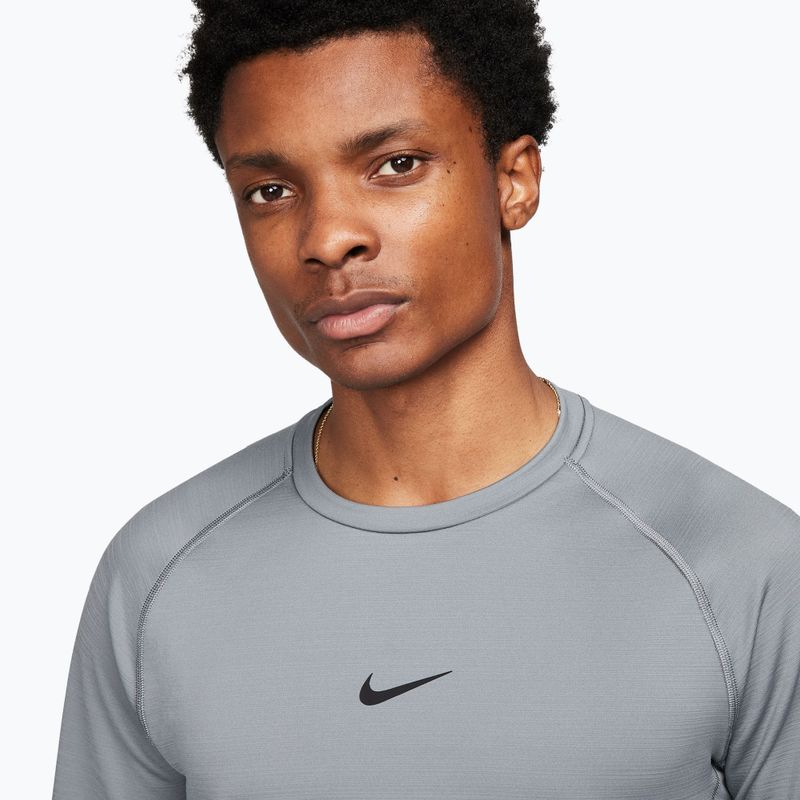 Pánské tréninkové tričko Longsleeve Nike Pro Warm smoke grey/black 4