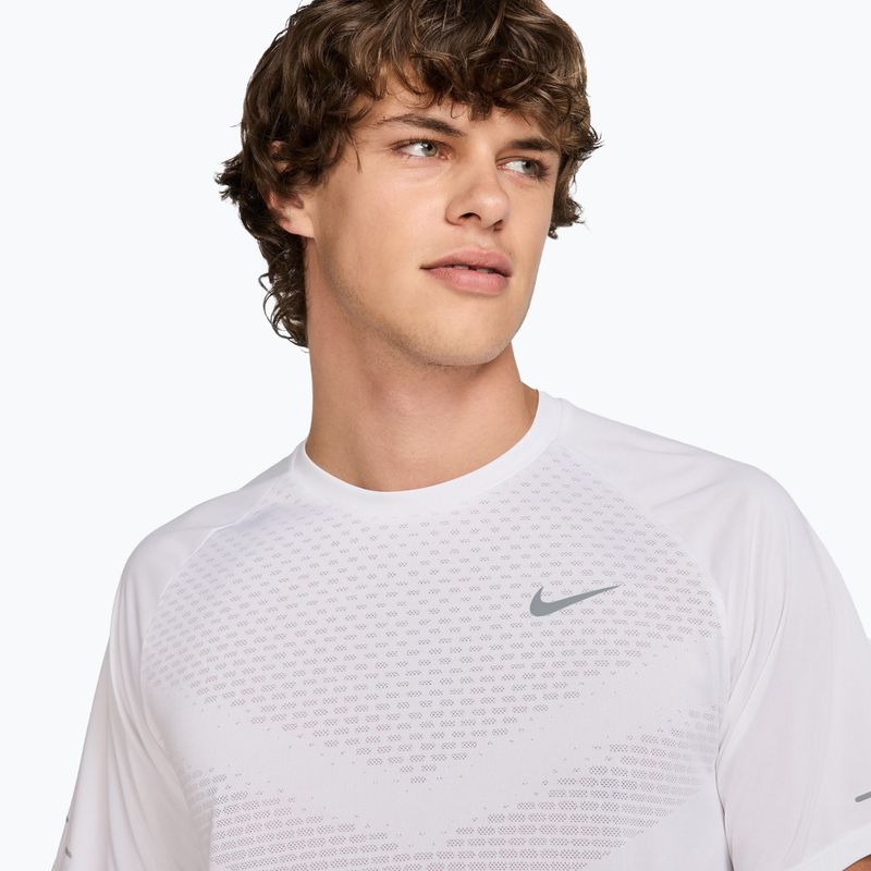 Pánské běžecké tričko Nike Stride ADV white 4