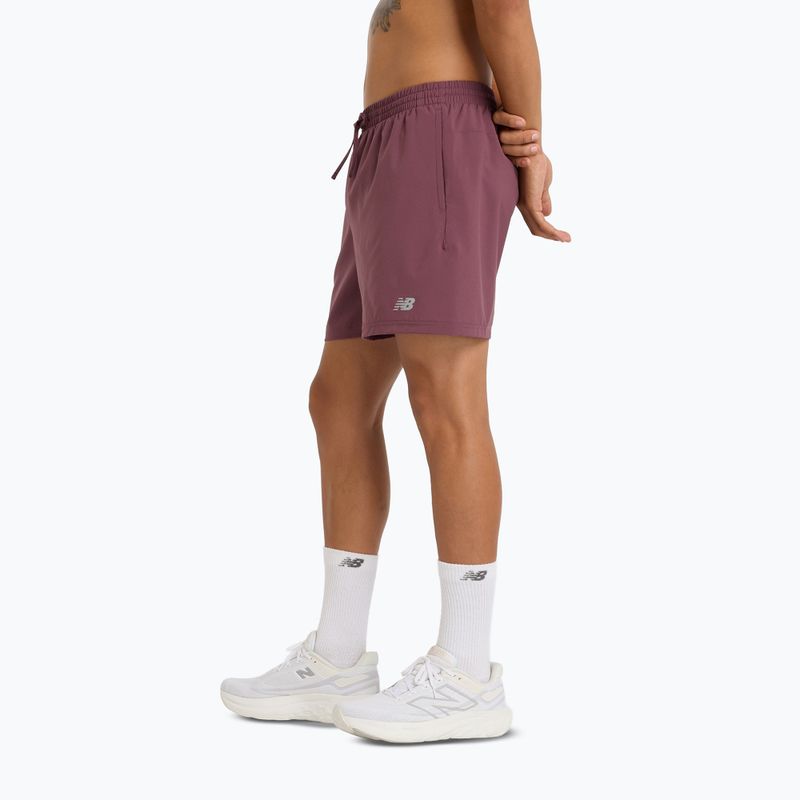 Pánské běžecké šortky New Balance Sport Essential 5" fadedplu 3