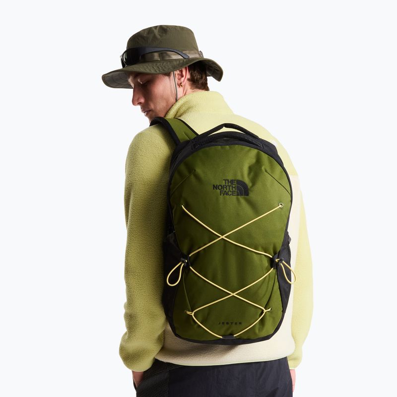 Městský batoh The North Face Jester 28 l woodland green/tnf black 7