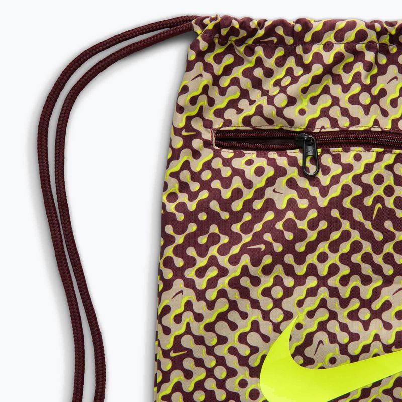 Vak Nike Brasilia 9.5 18 l burgundy crush/black/volt 4