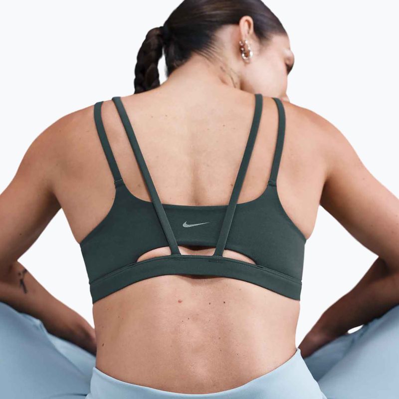 Sportovní podprsenka Nike Zenvy Strappy seaweed/white 5