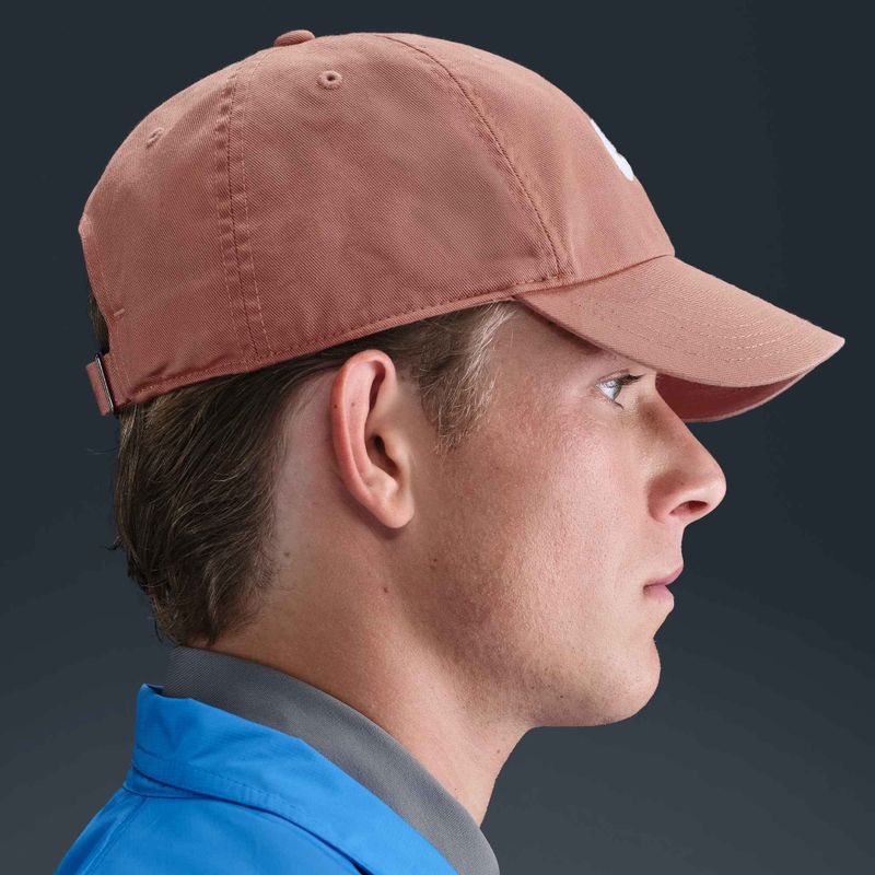 Kšiltovka Nike Club Unstructured Futura Wash rose gold/white 10