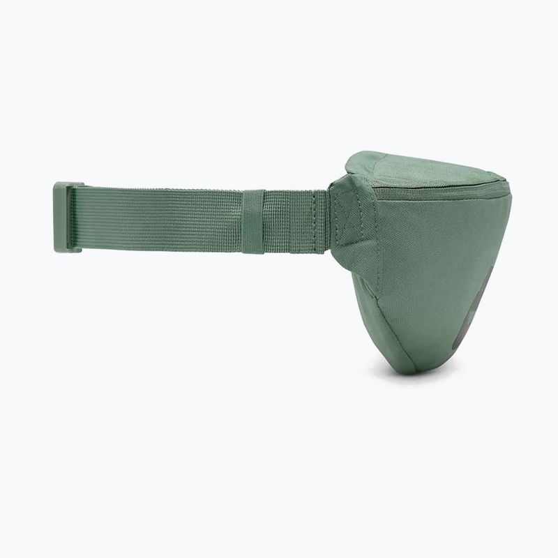 Ledvinka Nike Heritage 3 l clay green/clay green/black 4