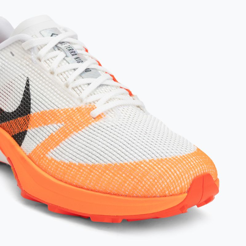 Pánské běžecké boty Nike Kiger 10 white/photon dust/total orange/black 7