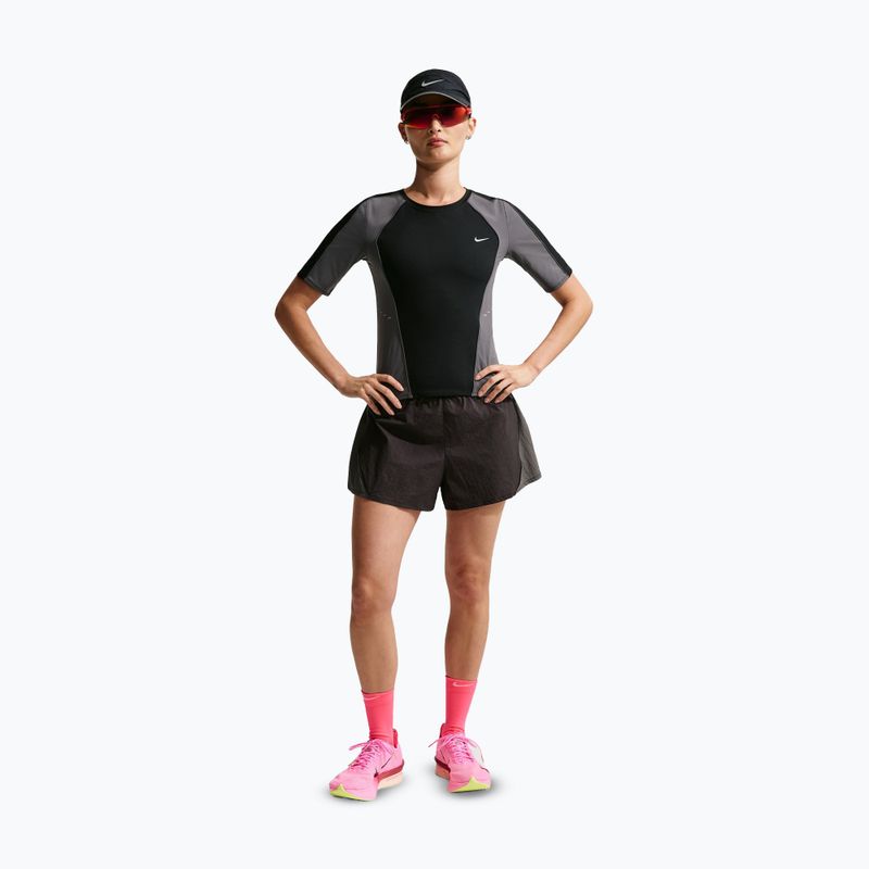 Dámské běžecké tričko Nike Swift Dri-Fit black/iron grey 3