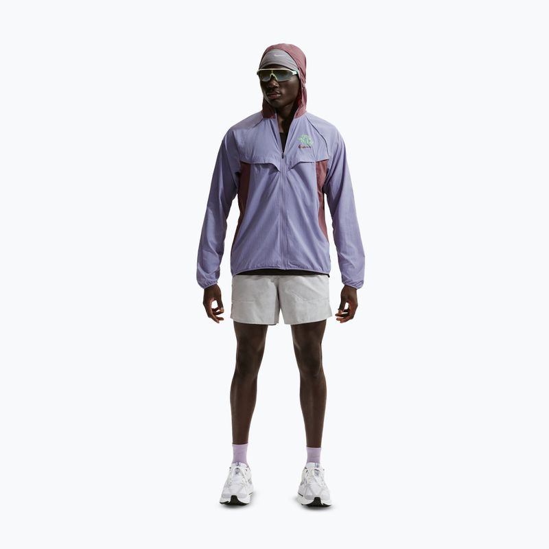 Pánská běžecká bunda Nike Fly Nike Stride iron purple/tattoo 2
