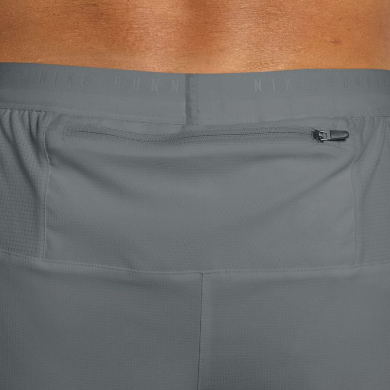 Pánské běžecké šortky Nike Stride Dri-Fit 2in1 7" smoke grey 4