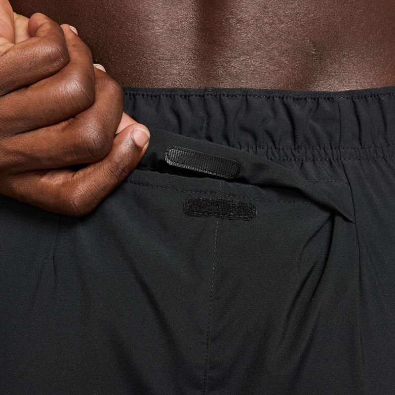 Pánské šortky Nike Challenger Dri-Fit Brief-Lined 7" black/white 7