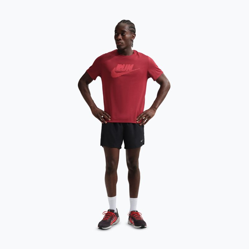Pánské běžecké tričko Nike Miler Dri-Fit UV team crimson/light crimson 2